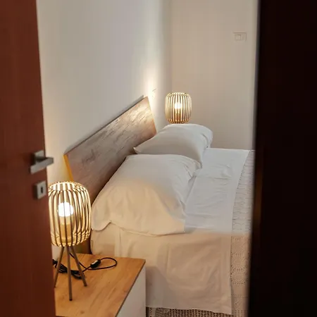 Bed & Breakfast The White House 3*