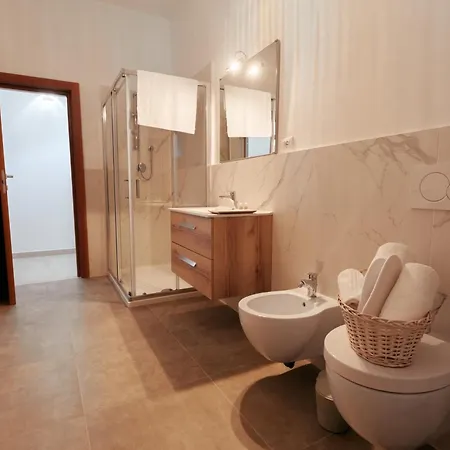 Bed & Breakfast The White House 3*