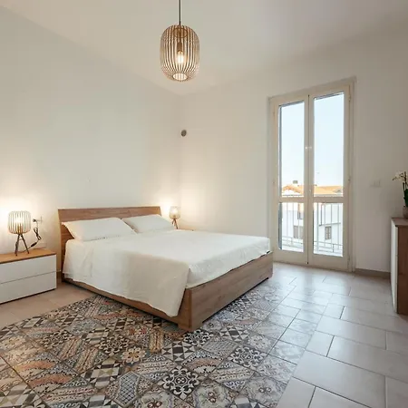 Bed & Breakfast The White House 3*